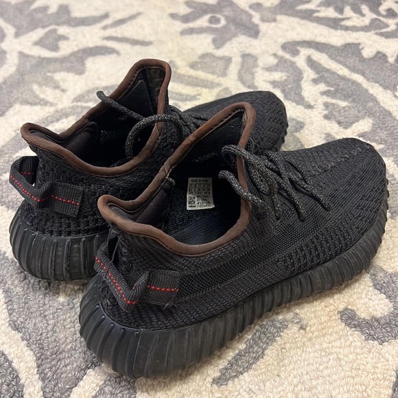 YEEZY Boots 350 V2 Black - Picture 6 of 6